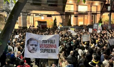 Opinião: Protesto no Banco Master derruba máscara do sistema político