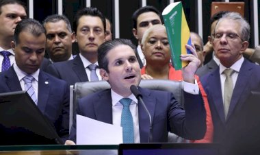 Em votação relâmpago, Câmara aprova 